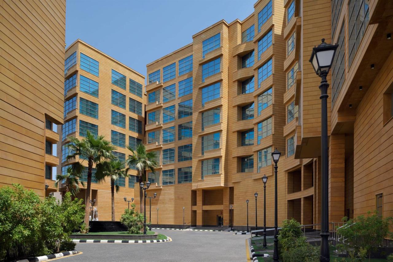 Marriott Executive Apartments アル・コバール エクステリア 写真 The University Campus