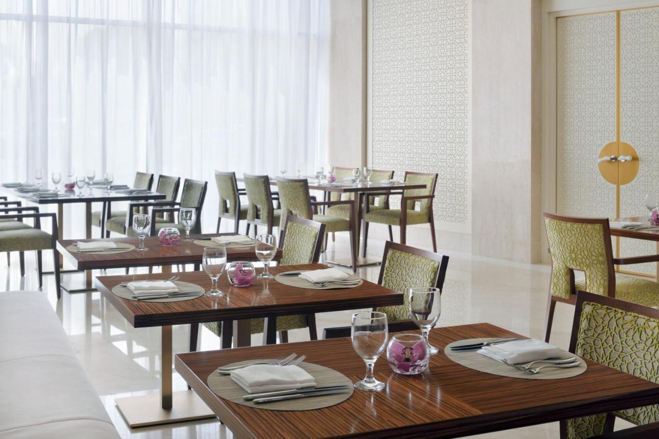Marriott Executive Apartments アル・コバール エクステリア 写真 The restaurant